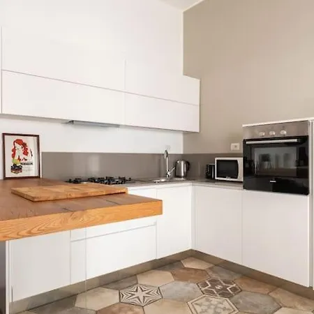 Apartament Trilocale Palermo Rione Monti